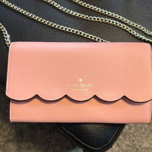 Kate Spade Scallop Edge Crossbody Bag – Light Pink & Hot Pink Interior.